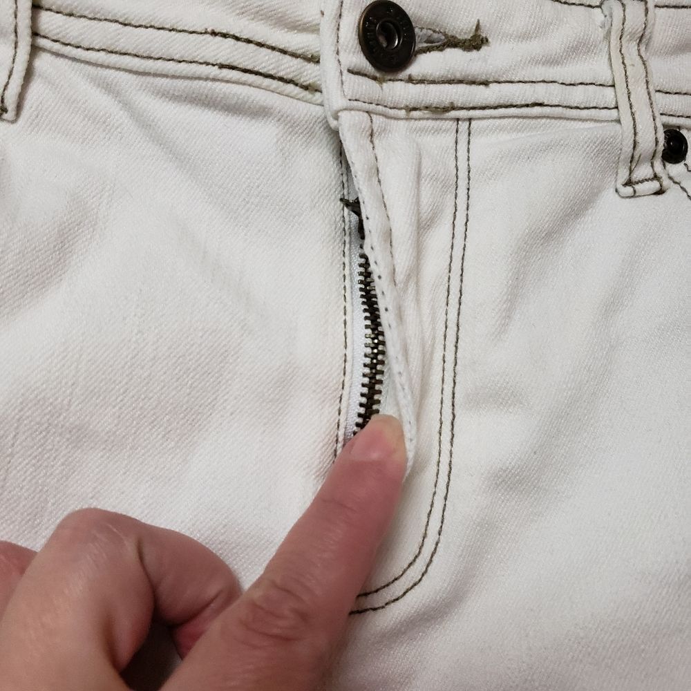 Frilli exchange White jeans / Crop / Capri With Embroidery Sz 13/14 - Picture 4 of 16